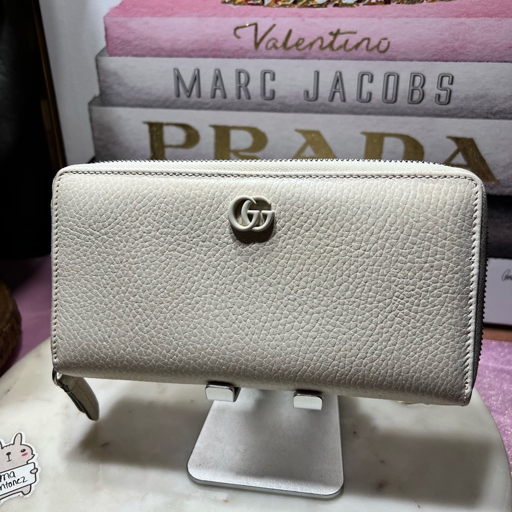 Gucci Marmont Leather Wallet Cream  Women's Wallet GUC